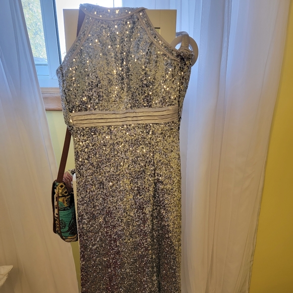 Dress - Picture 1 of 1